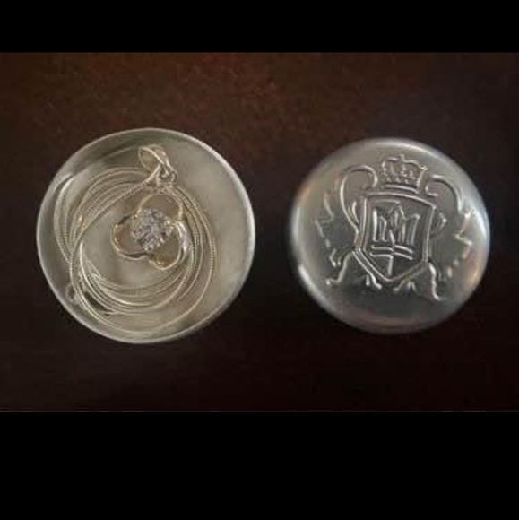 Necklace - Picture 3 of 3